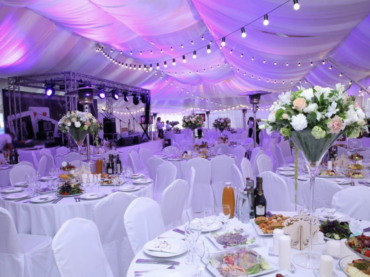 What Seating Arrangements Can Fit in a Tent Rental?