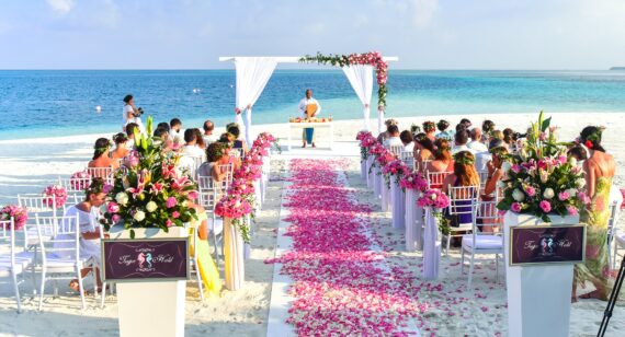 Enjoying Spring Weddings in Hollywood Florida