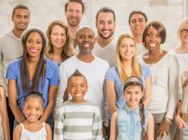 How To Plan a Successful Family Reunion Event